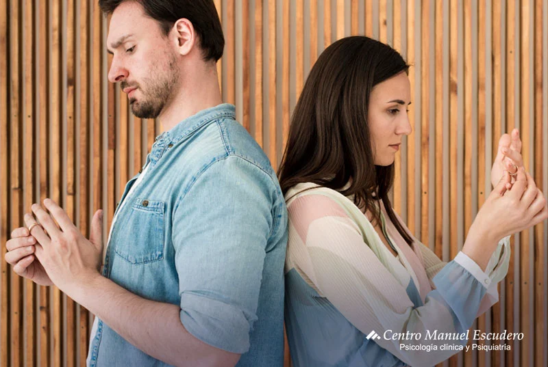 terapia-de-pareja-madrid-superar-ruptura Pareja en fase se separación como pareja. Terapia.