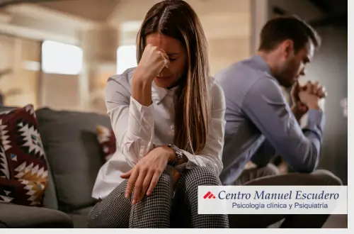 pareja comunicándose y recuperando el deseo sexual tras ansiedad